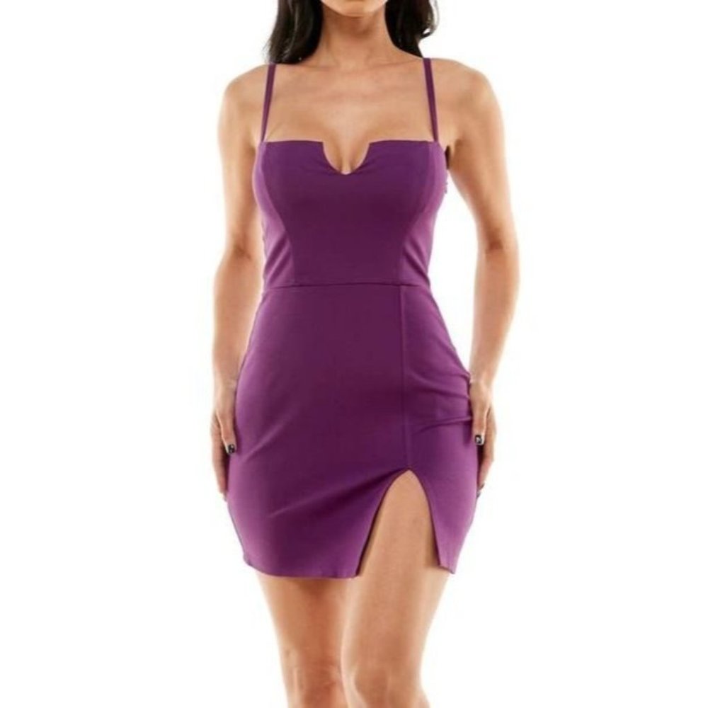 NWOT Socialite Purple High Slit Notched Straight Neck Mini Dress, Size M